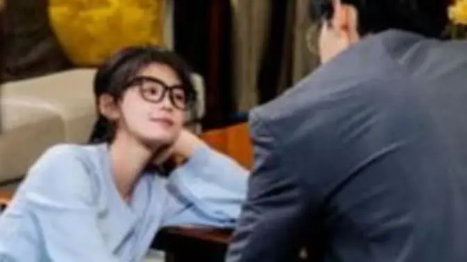 《季总前妻是大佬》：霸总文也能玩出新花样？从“打脸”到“真香”，看她如何征服世界！